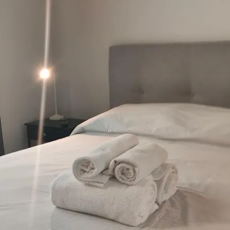 Апартаменти Cconforthotels Dimora San Triggiano Барі