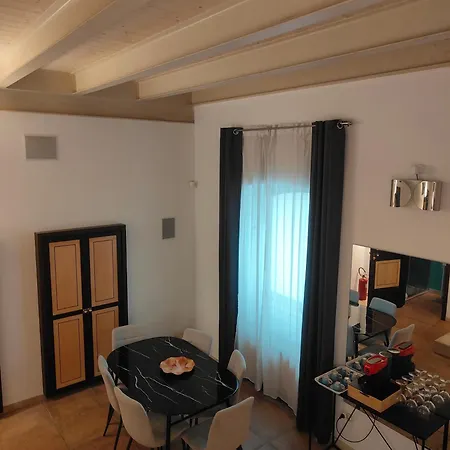 Cconforthotels Dimora San Triggiano شقة