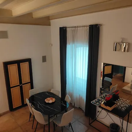 Апартаменти Cconforthotels Dimora San Triggiano 3*